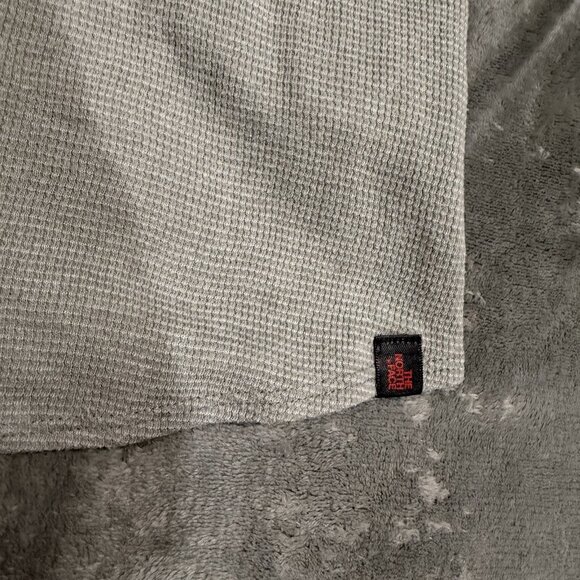 The North Face Women’s Thermal Henley Shirt Size M Gray 3/4 Sleeve - Picture 3 of 7